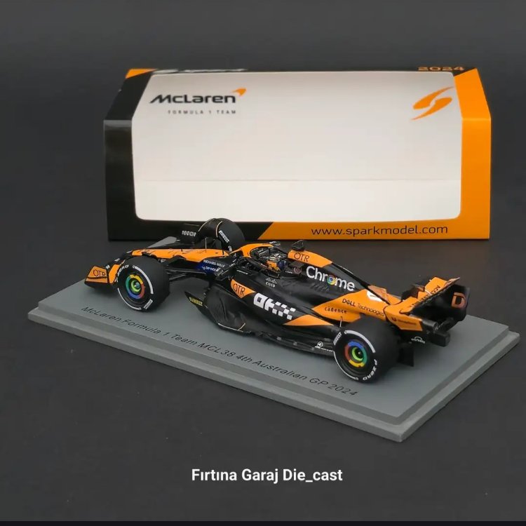1:43 Spark Mclaren MCL38 Oscar Piastri 2024