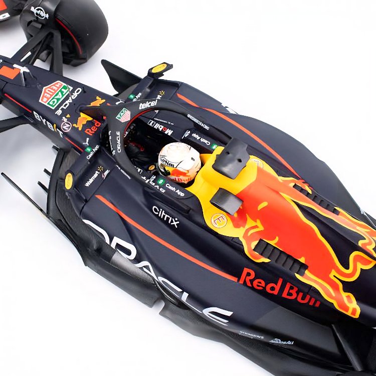 1:18 Redbull Oracle RB18 Max Verstappen 2022 Dünya Şampiyonu 