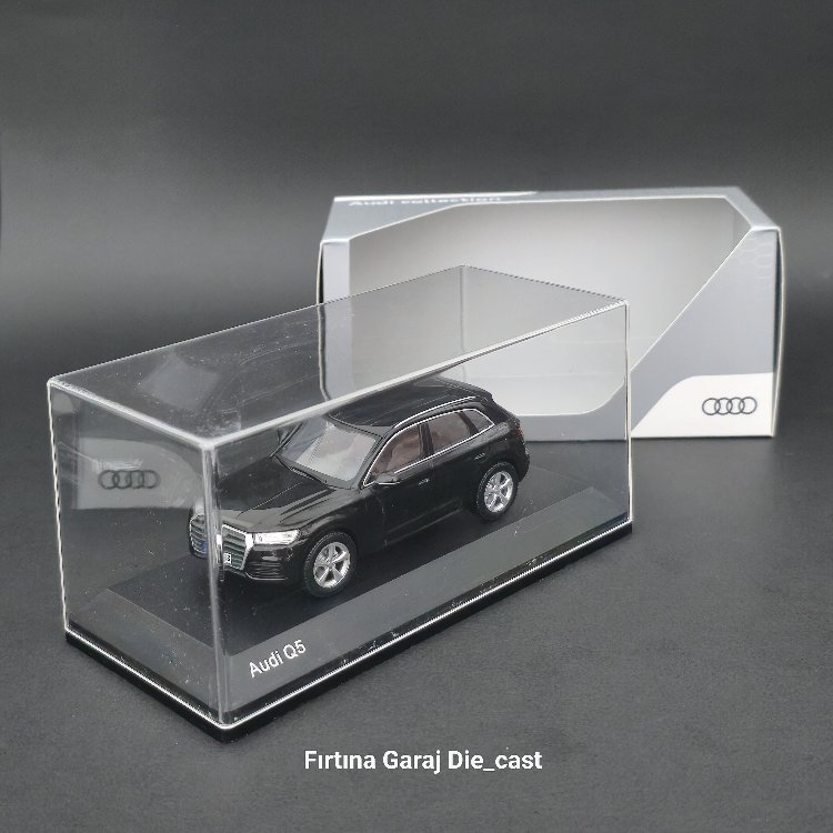 1:43 Audi Q5