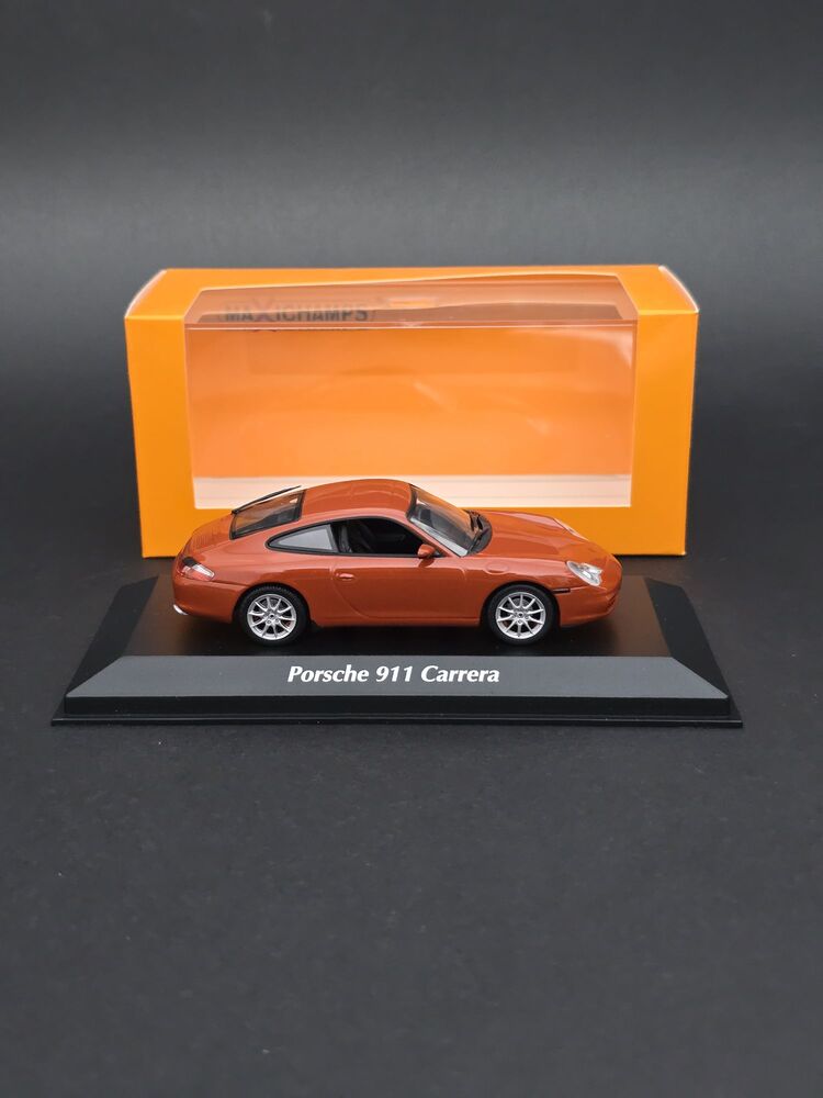 1:43 Porsche 911 Carrera