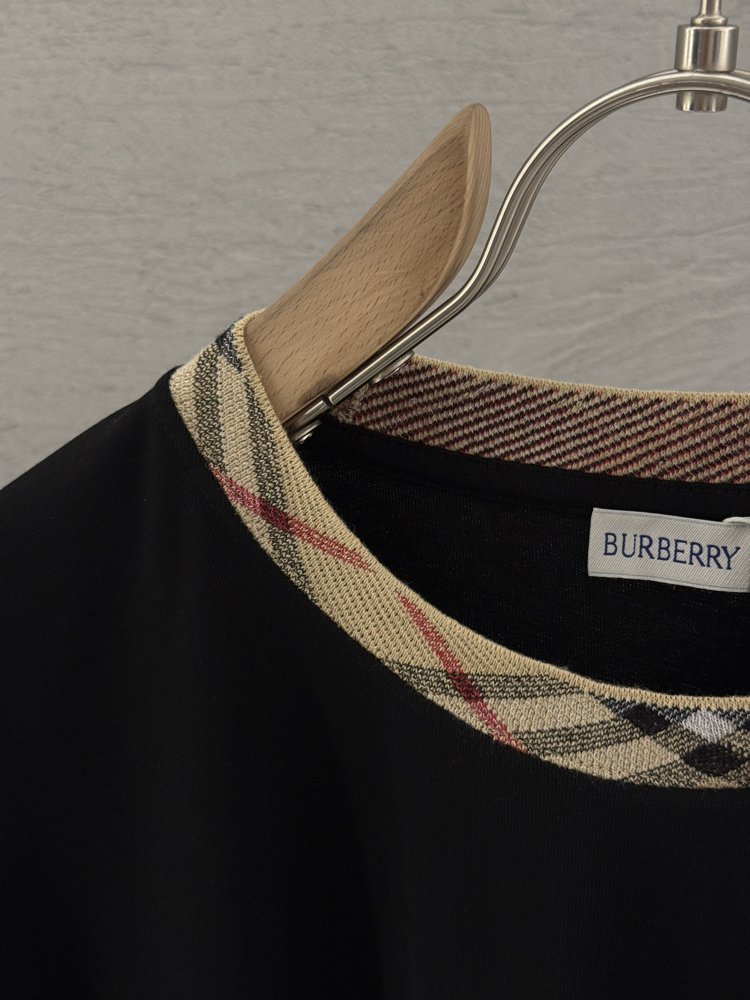 BURBERRY Premium T Shirt (Siyah)