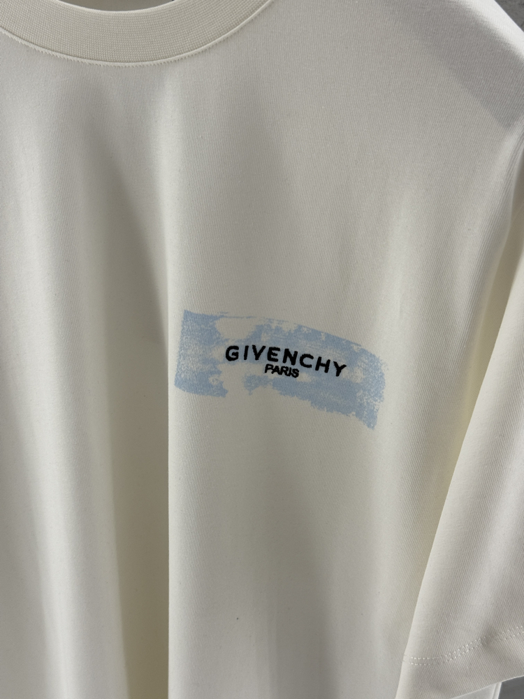 GIVENCHY Premium T Shirt 