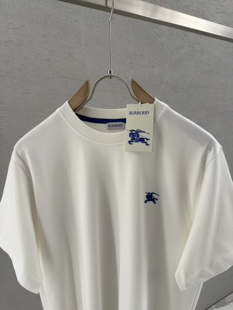 BURBERRY Premium T Shirt 