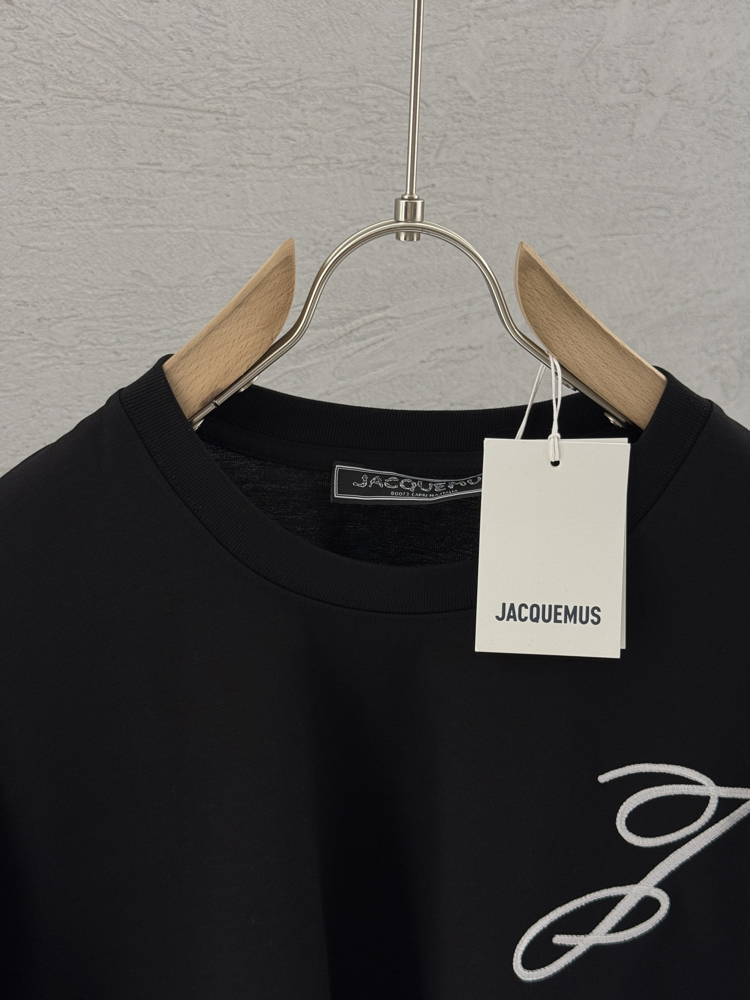 JACQUEMUS Premium T Shirt