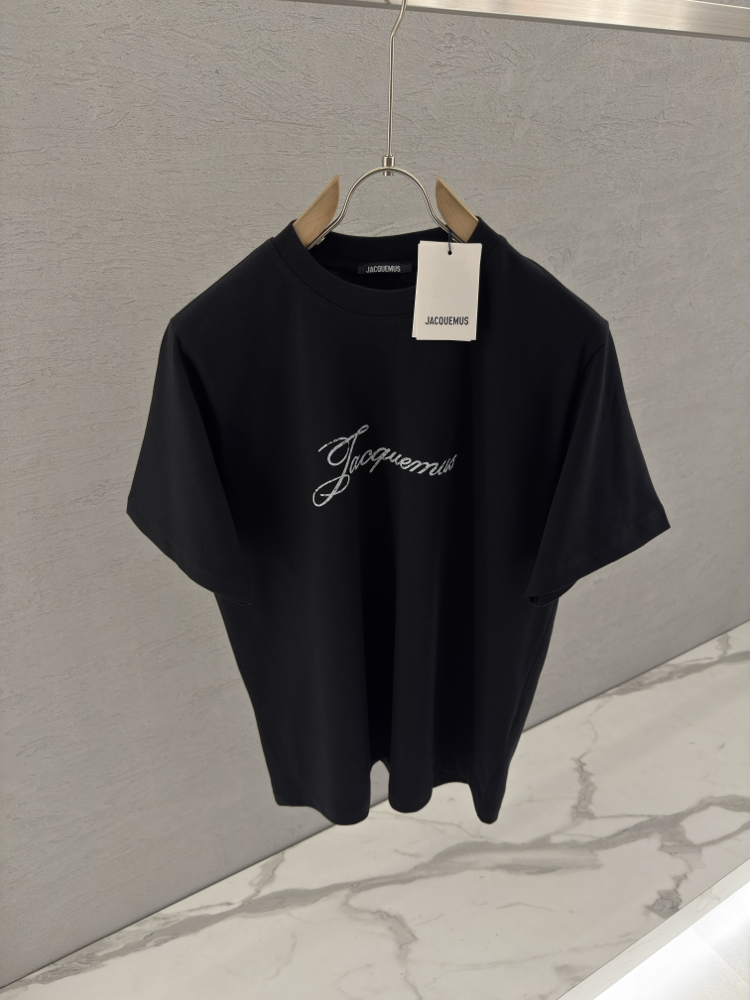 JACQUEMUS Premium T Shirt 