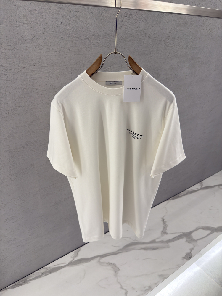 GIVENCHY Premium T Shirt