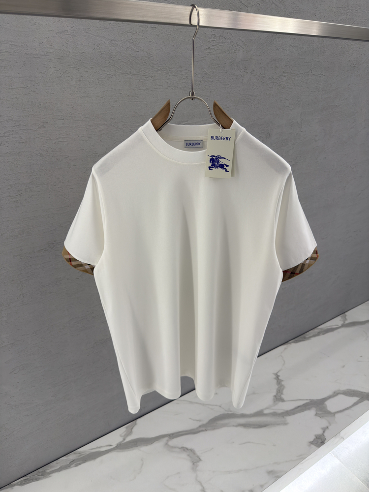 BURBERRY Premium T Shirt
