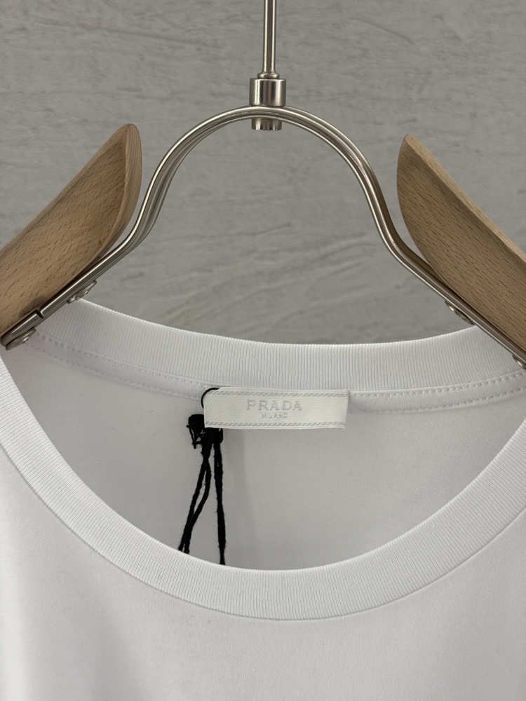 PRADA Premium T Shirt 