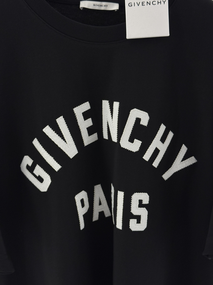 GIVENCHY Premium T Shirt