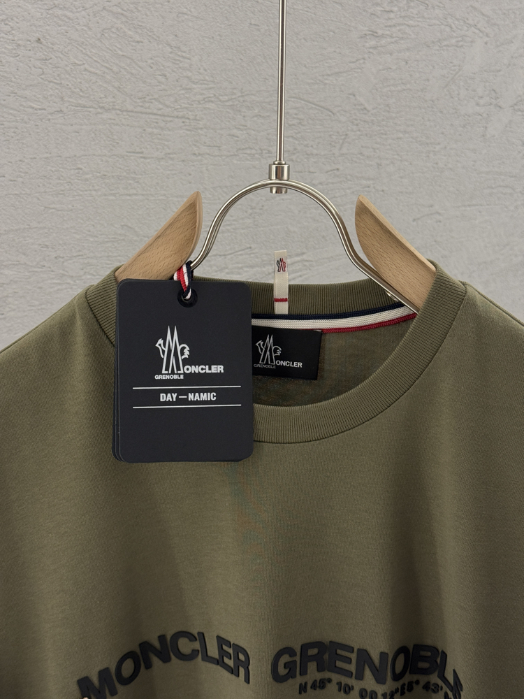 MONCLER İthal T Shirt (Özel Kumaş)