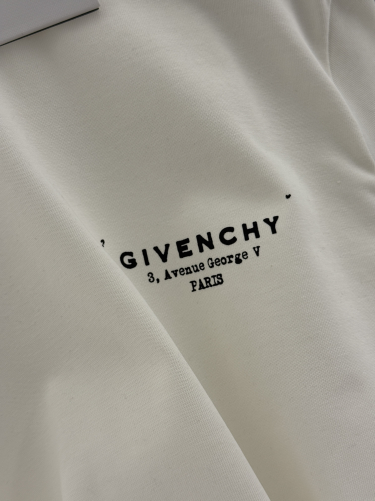 GIVENCHY Premium T Shirt