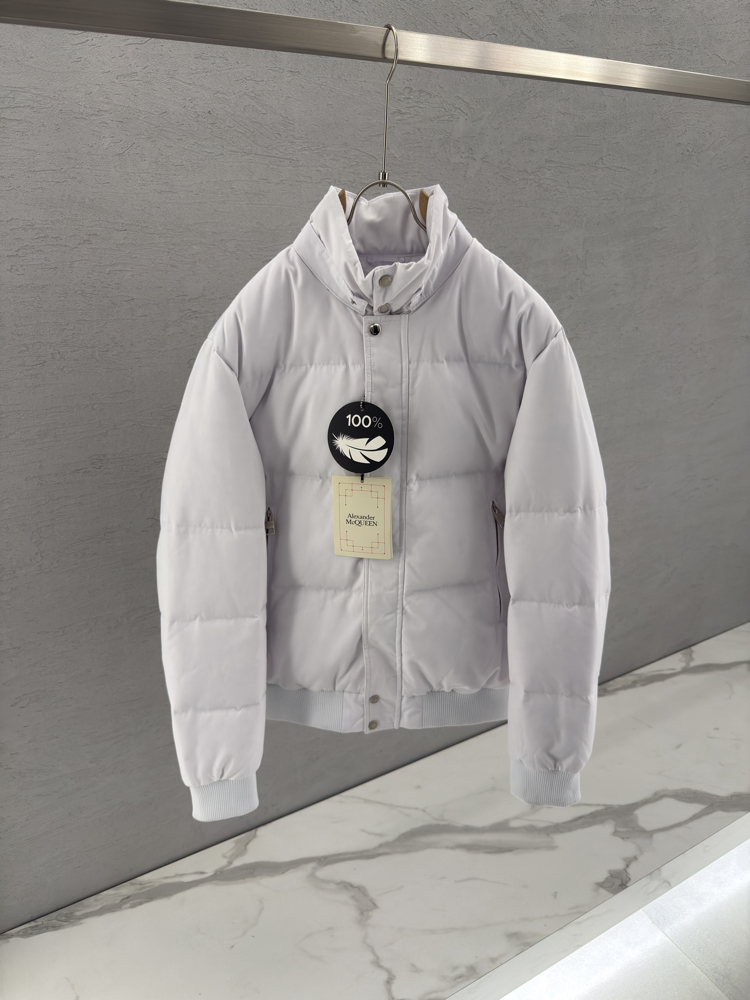 MCQUEEN İthal %100 Kaz Tüyü Mont (Şapkalı)