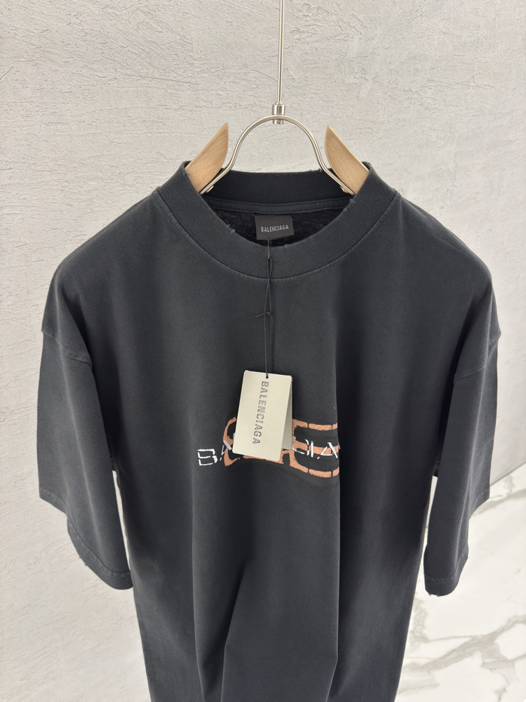 BALENCIAGA Premium T Shirt (Oversize)