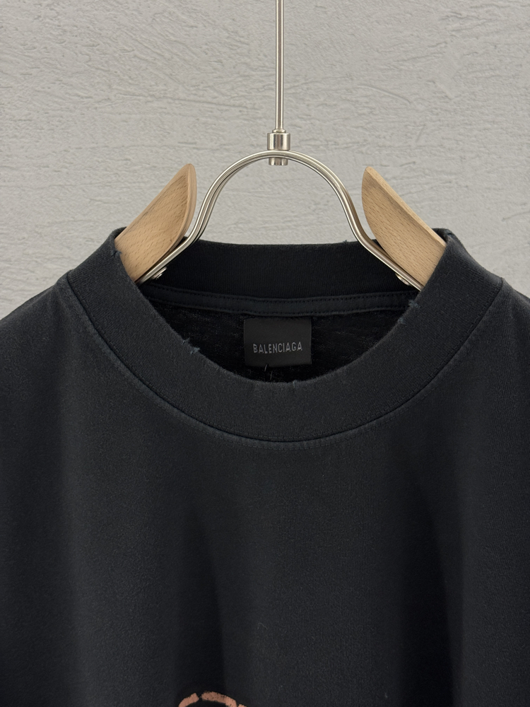 BALENCIAGA Premium T Shirt (Oversize)
