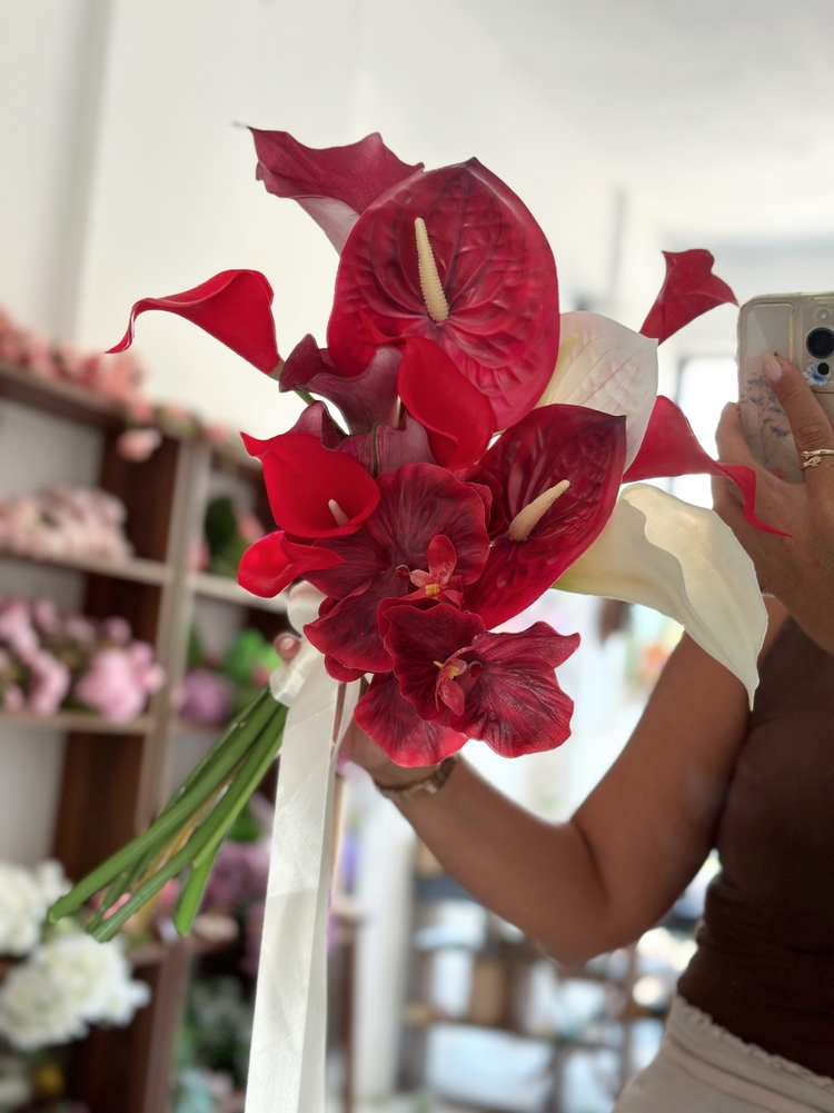Red antoryum-calla