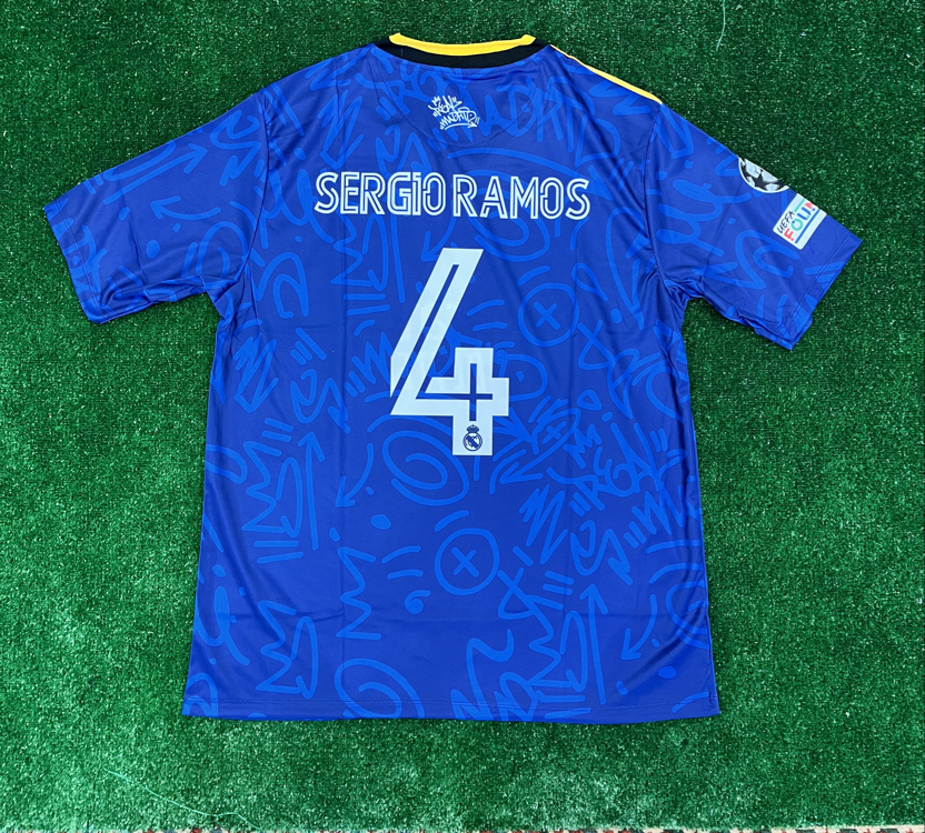 Ramos Real Madrid 21-22 Deplasman Forma