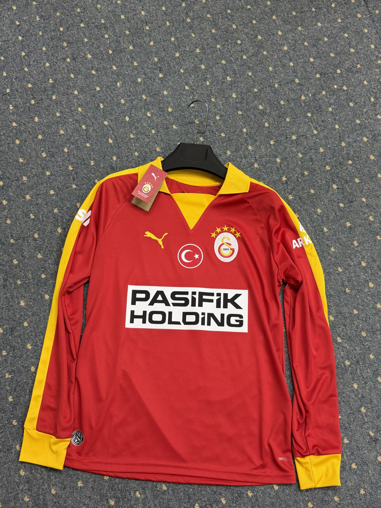 GALATASARAY RETRO FORMA UZUN KOL