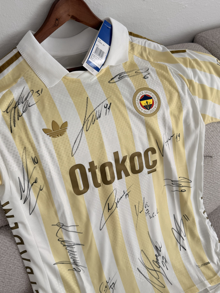 FENERBAHÇE İMZALI FORMA