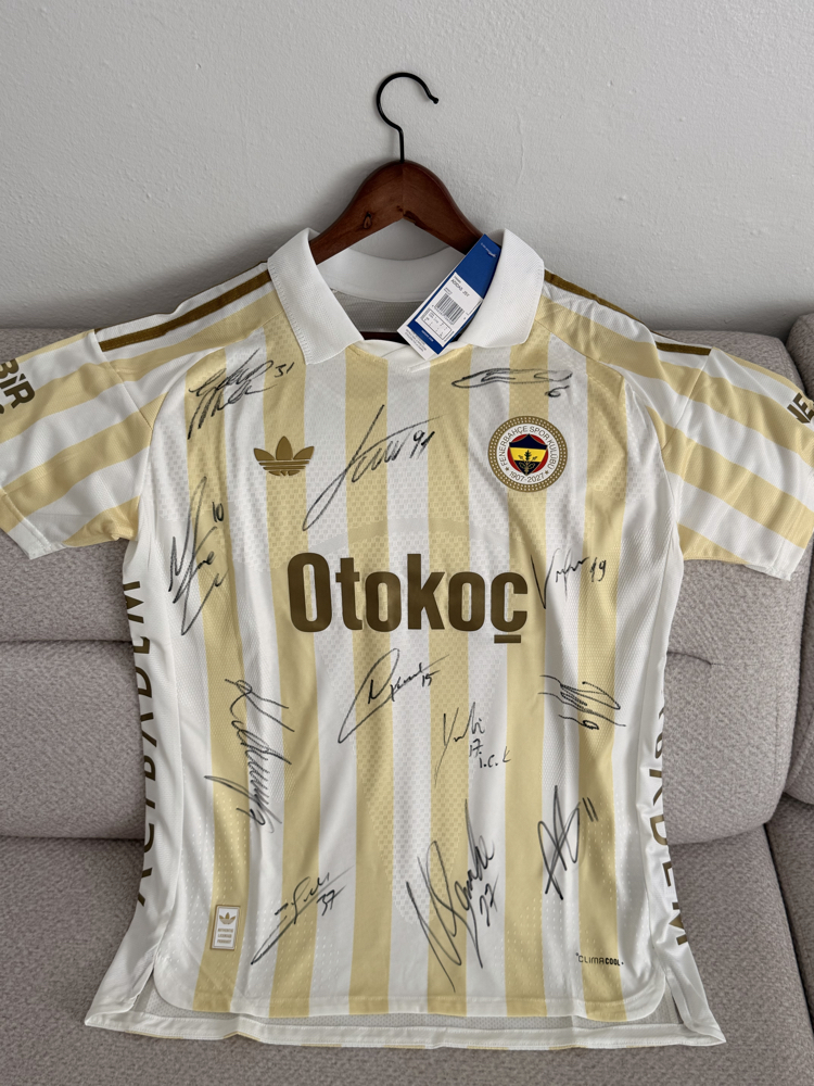 FENERBAHÇE İMZALI FORMA