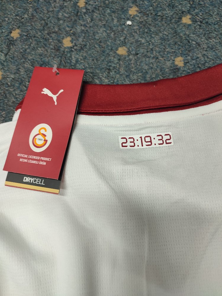 GALATASARAY BEYAZ ŞAMPİYONLAR LİGİ FORMASI 