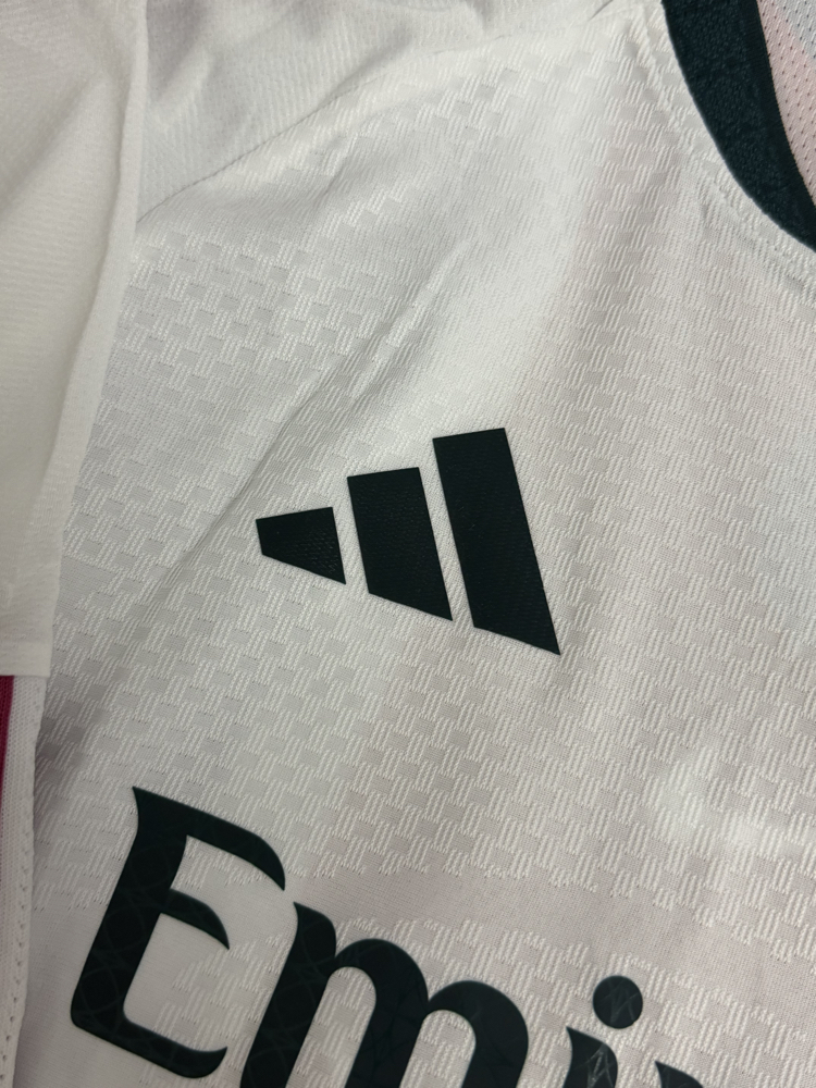 REAL MADRİD UZUN KOLLU FORMASI