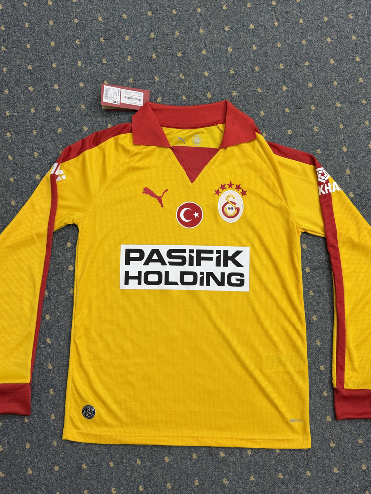 GALATASARAY RETRO FORMA UZUN KOL