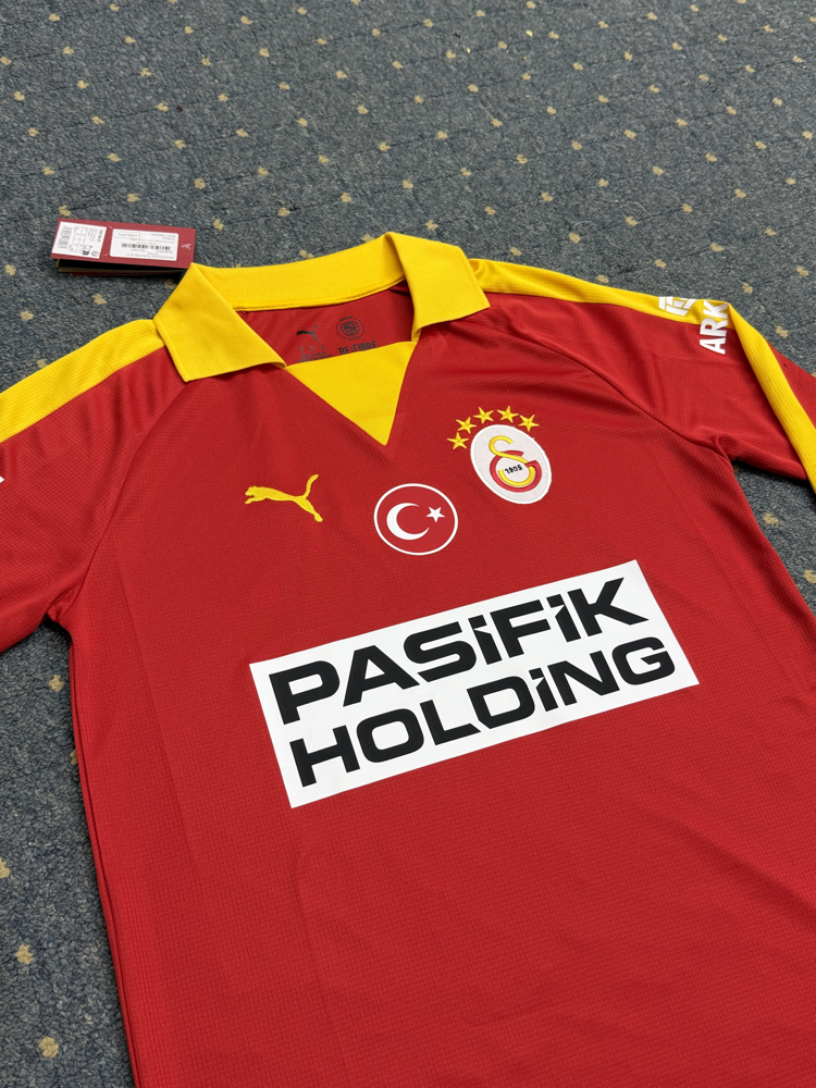 GALATASARAY RETRO FORMA UZUN KOL
