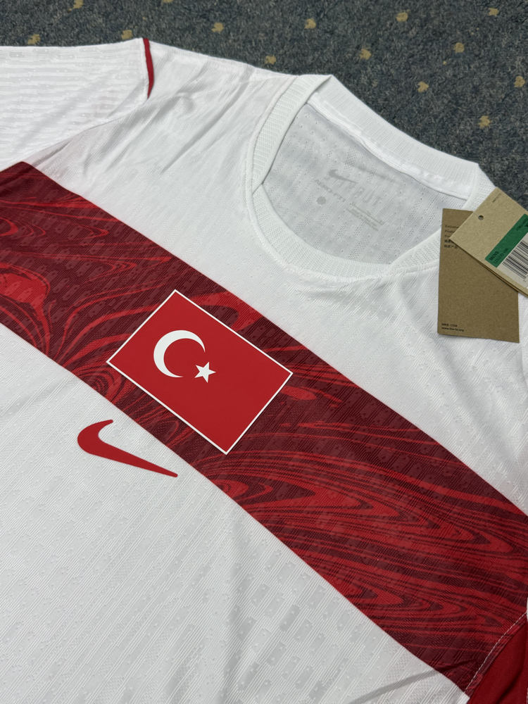 TÜRKİYE BEYAZ FORMASI PROFESYONEL MAÇ FORMASI