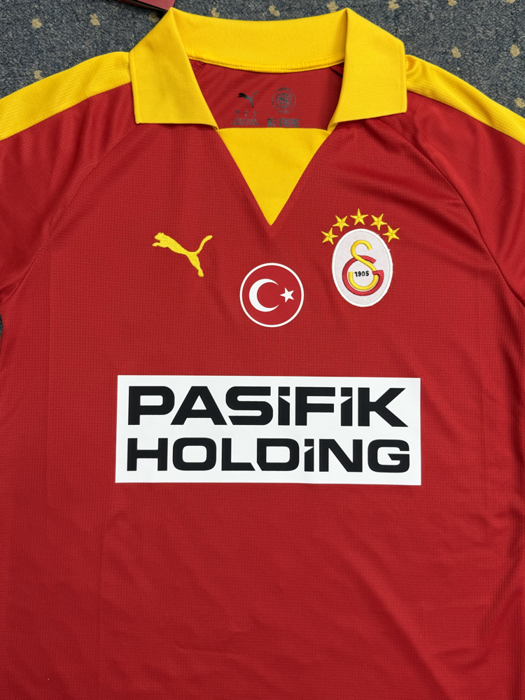GALATASARAY RETRO FORMA UZUN KOL