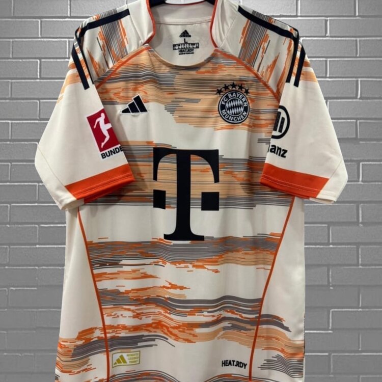 Bayern Münih Krem 2025/2026 Forması