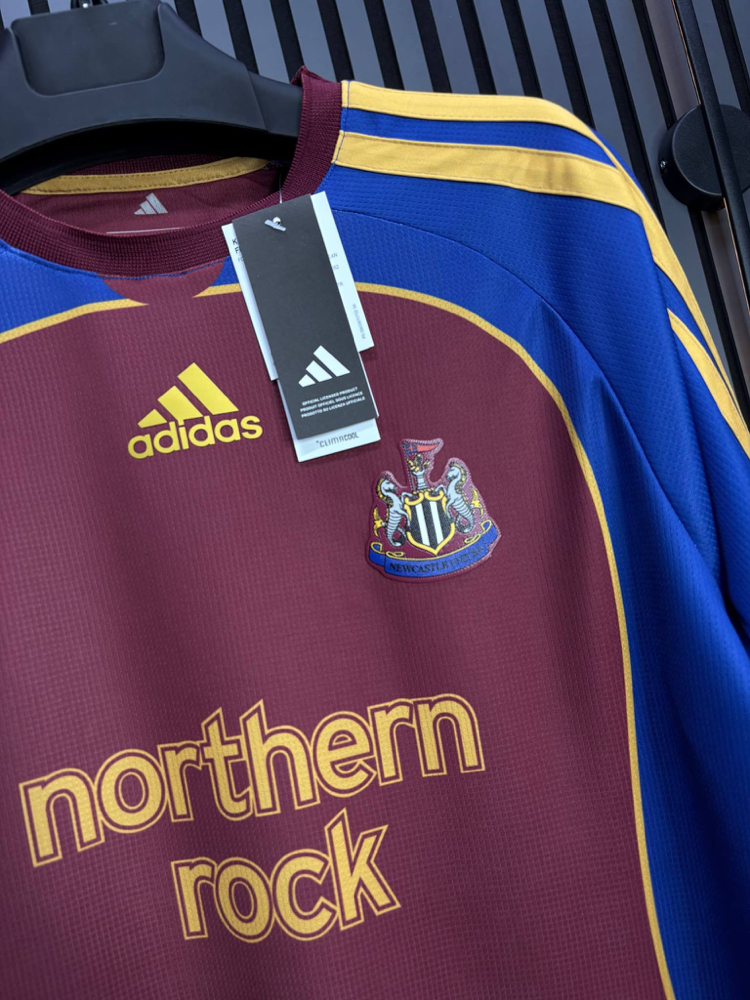 Newcastle United Retro Owen Forması