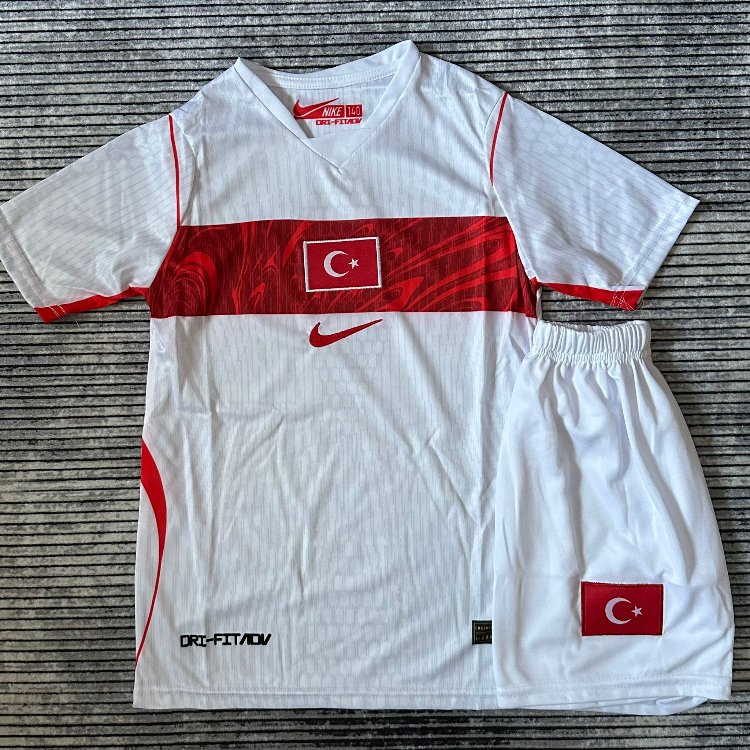 Türkiye Beyaz Çocuk Forması
