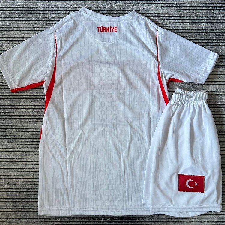 Türkiye Beyaz Çocuk Forması