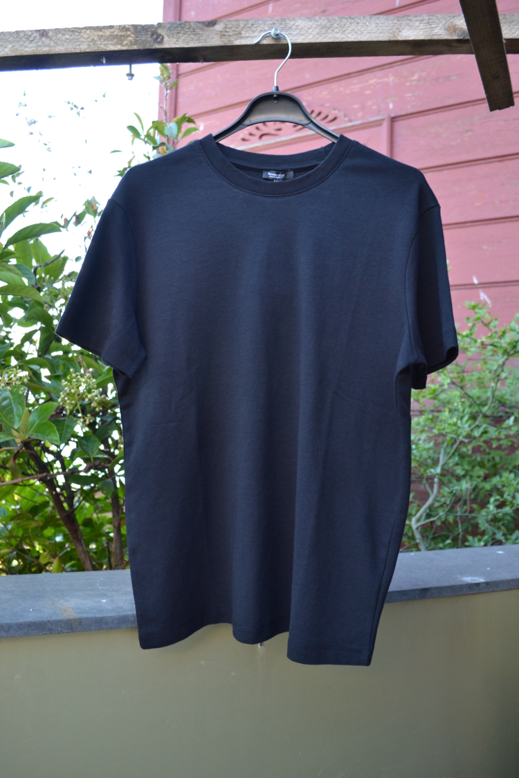 Massimo Dutti Oversize Basic Tişört Siyah | Premium Günlük Şıklık