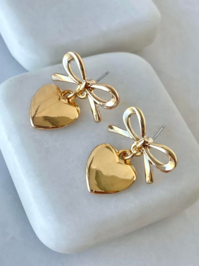 Altın Kaplama Kalp Sallantılı Mini Fiyonk Gold Küpe 