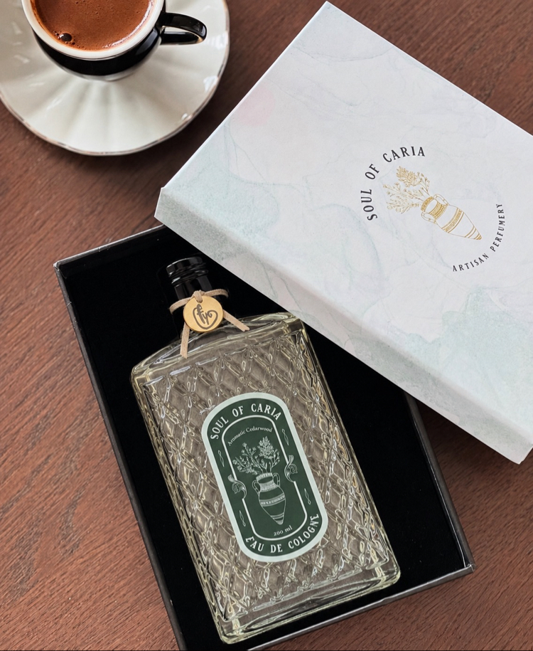 Soul of Caria AROMATIC CEDARWOOD - Artisan Cologne INTENSE - 200ml