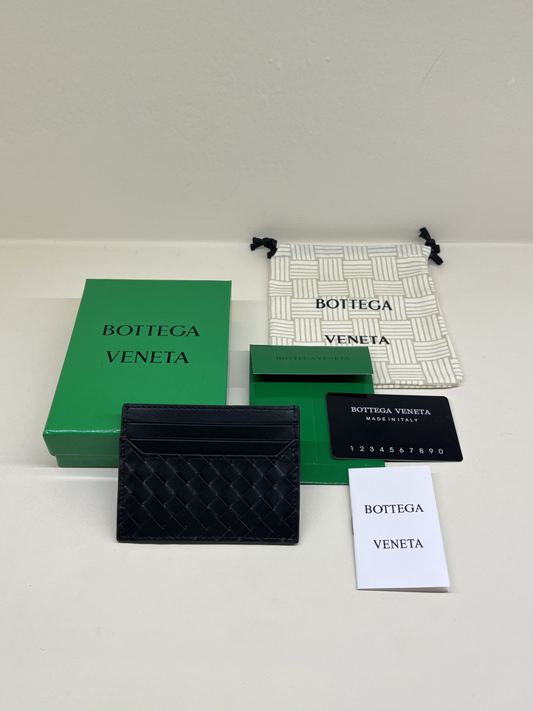 BOTTEGA VENETA CARD HOLDER