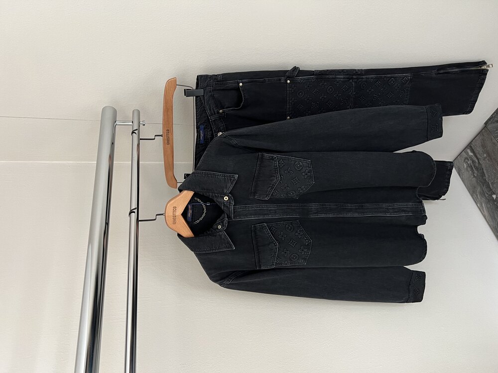 LOUIS VUITTON JEAN SET