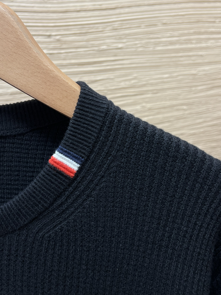 MONCLER LOGO ÖRME KAZAK