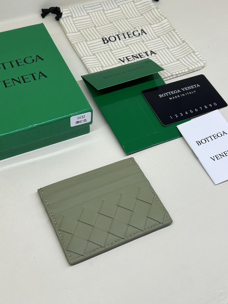 BOTTEGA VENETA CARD HOLDER