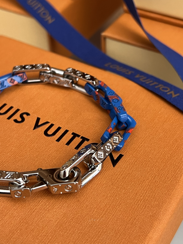 LOUIS VUITTON BİLEKLİK 