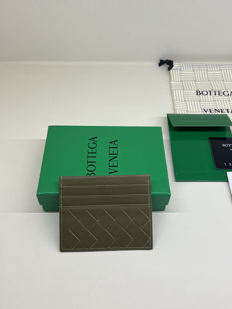 BOTTEGA VENETA CARD HOLDER