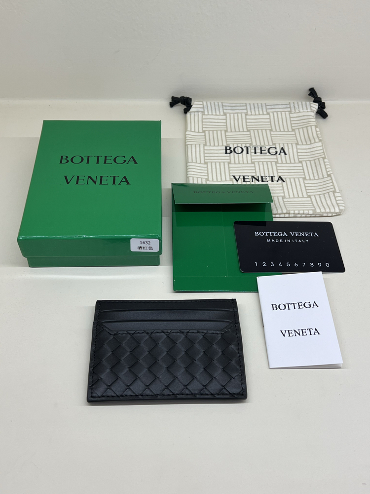 BOTTEGA VENETA CARD HOLDER
