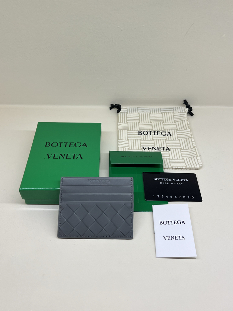 BOTTEGA VENETA CARD HOLDER