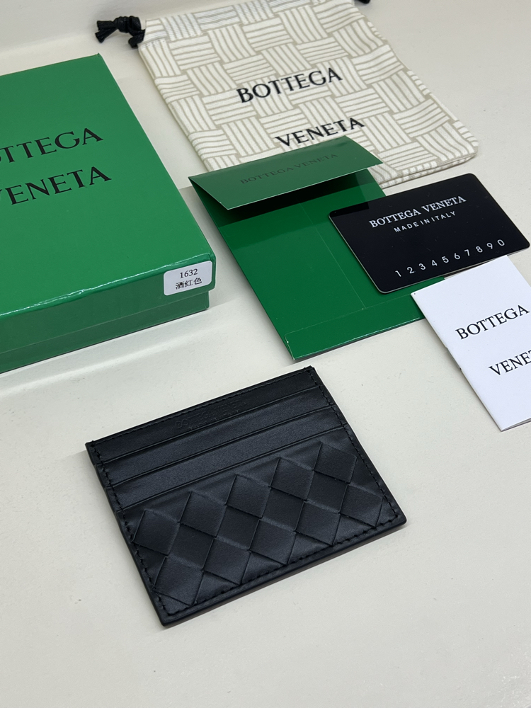 BOTTEGA VENETA CARD HOLDER