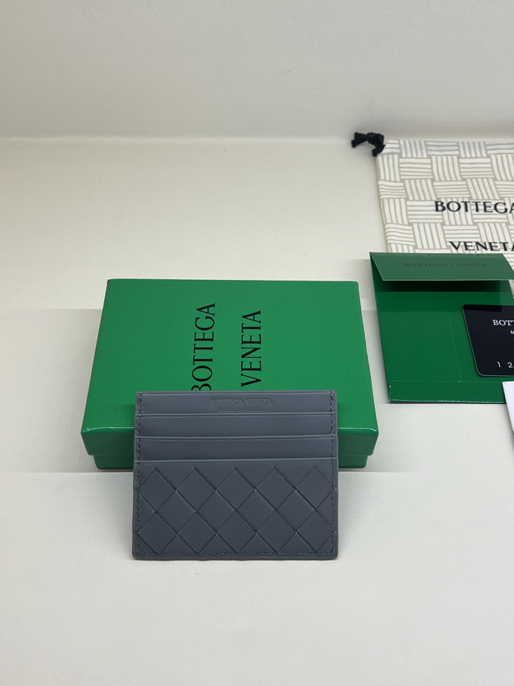 BOTTEGA VENETA CARD HOLDER