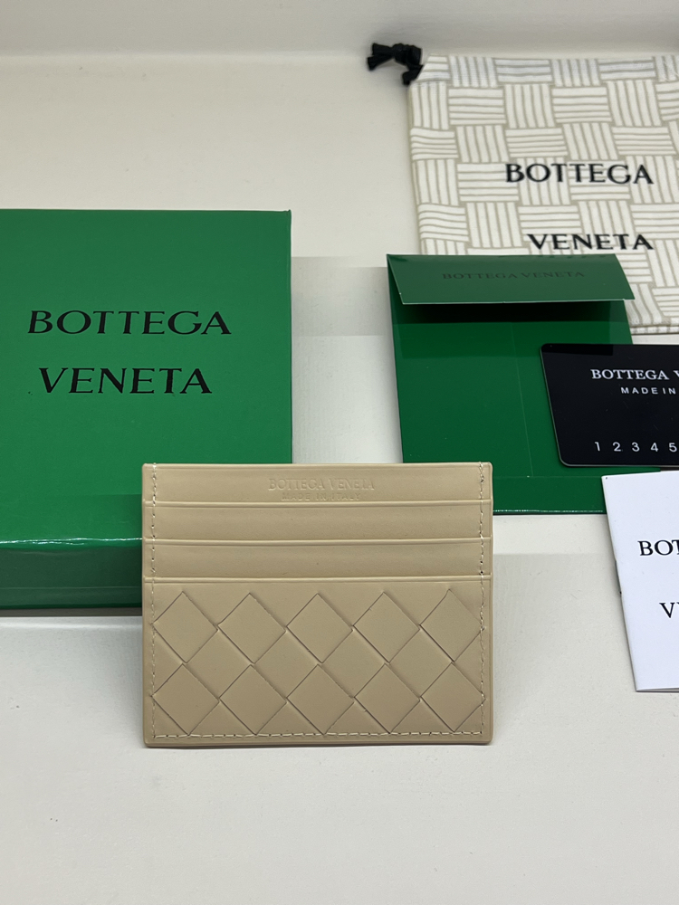 BOTTEGA VENETA CARD HOLDER
