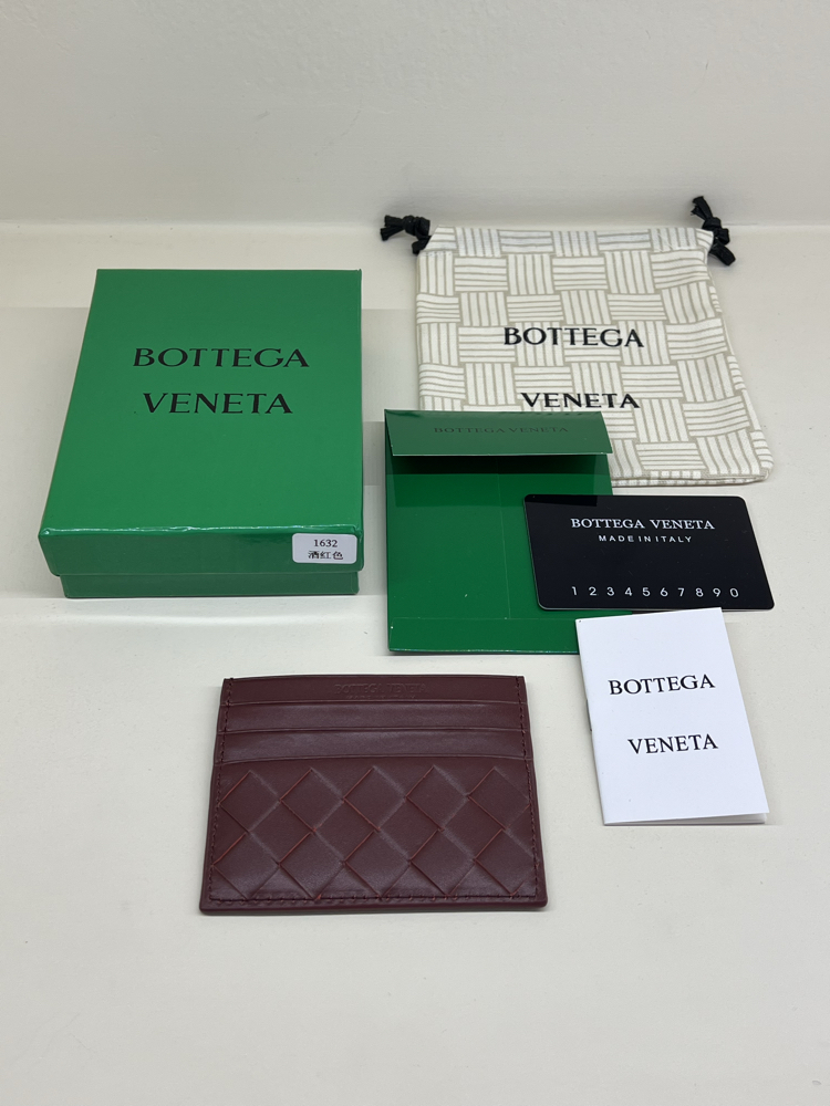 BOTTEGA VENETA CARD HOLDER