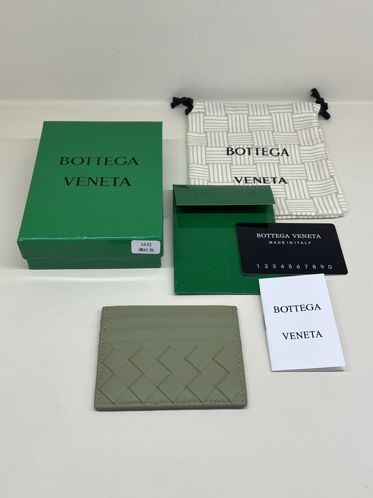 BOTTEGA VENETA CARD HOLDER