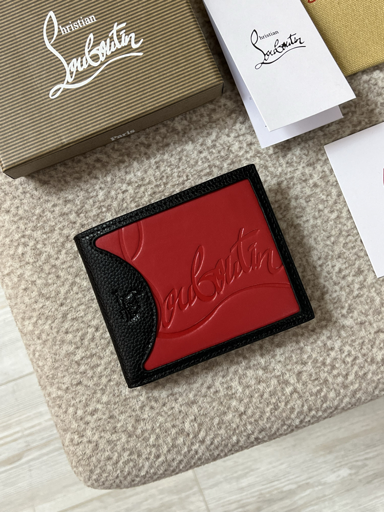 CHRİSTİAN LOUBOUTIN WALLET